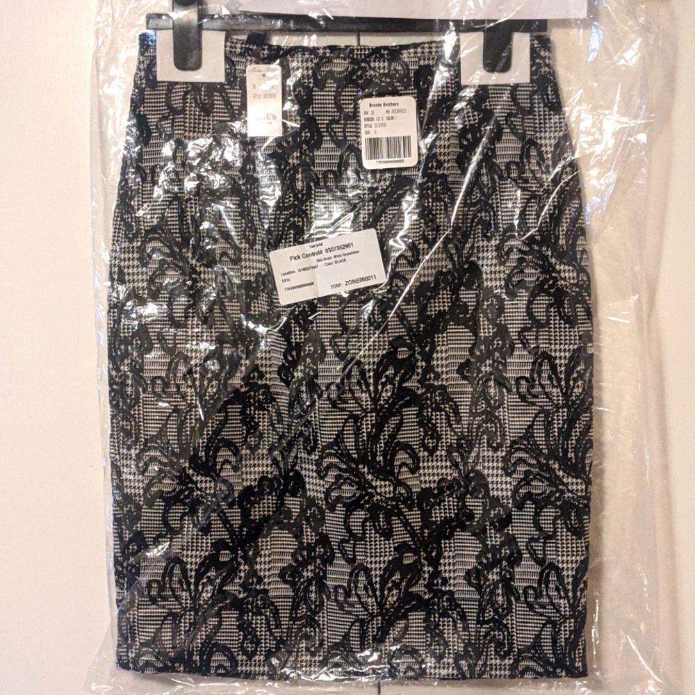 NEW Brooks Brothers Black White Floral Embroidery over Houndstooth Plaid - w/tag